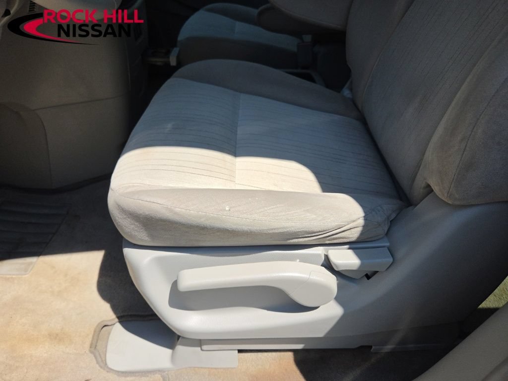 Used 2017 Nissan Quest SV FWD image 16