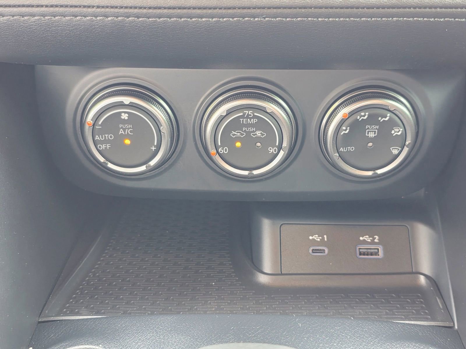 Used 2024 Nissan Z Performance w/ Floor Mat Package RWD image 16
