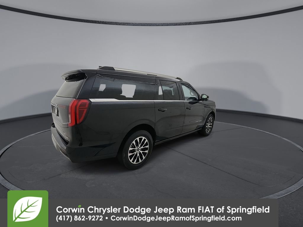 Used 2025 Ford Expedition Max Platinum AWD/4WD image 8