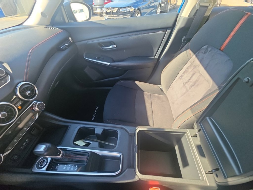 Used 2025 Nissan Sentra SR FWD image 24