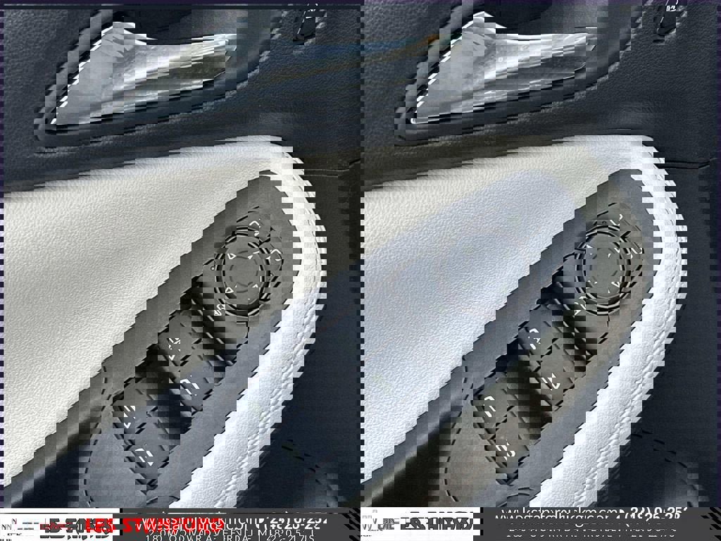 Certified 2024 Buick Encore GX Avenir w/ Avenir Convenience Package image 17