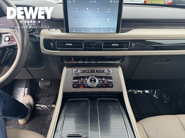 Used 2021 Lincoln Aviator Reserve w/ Equipment Group 201A image 17