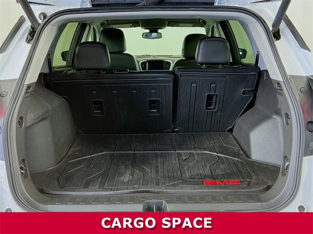 Used 2023 GMC Terrain SLT w/ Infotainment Package II image 25