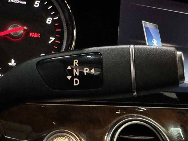 Used 2017 Mercedes-Benz E 400 4MATIC Wagon image 35