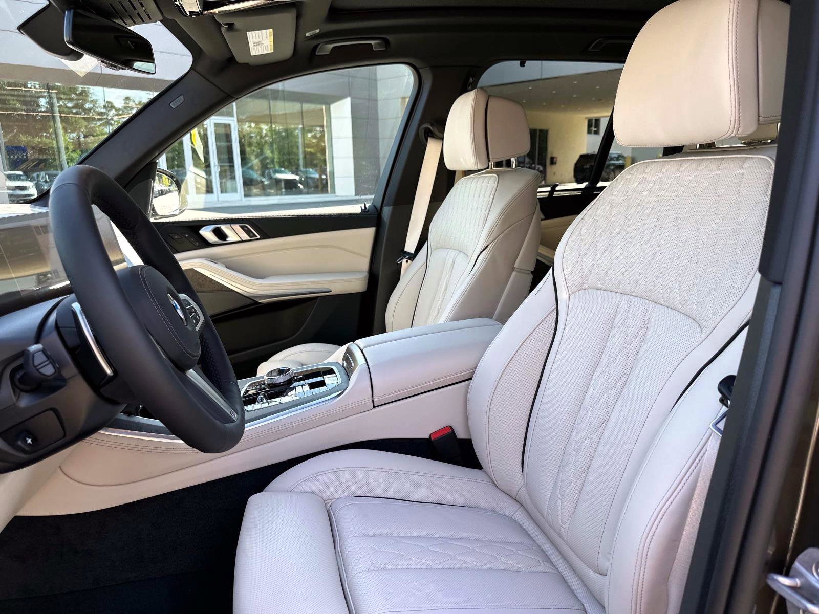 New 2026 BMW X5 xDrive40i w/ Executive Package image 18