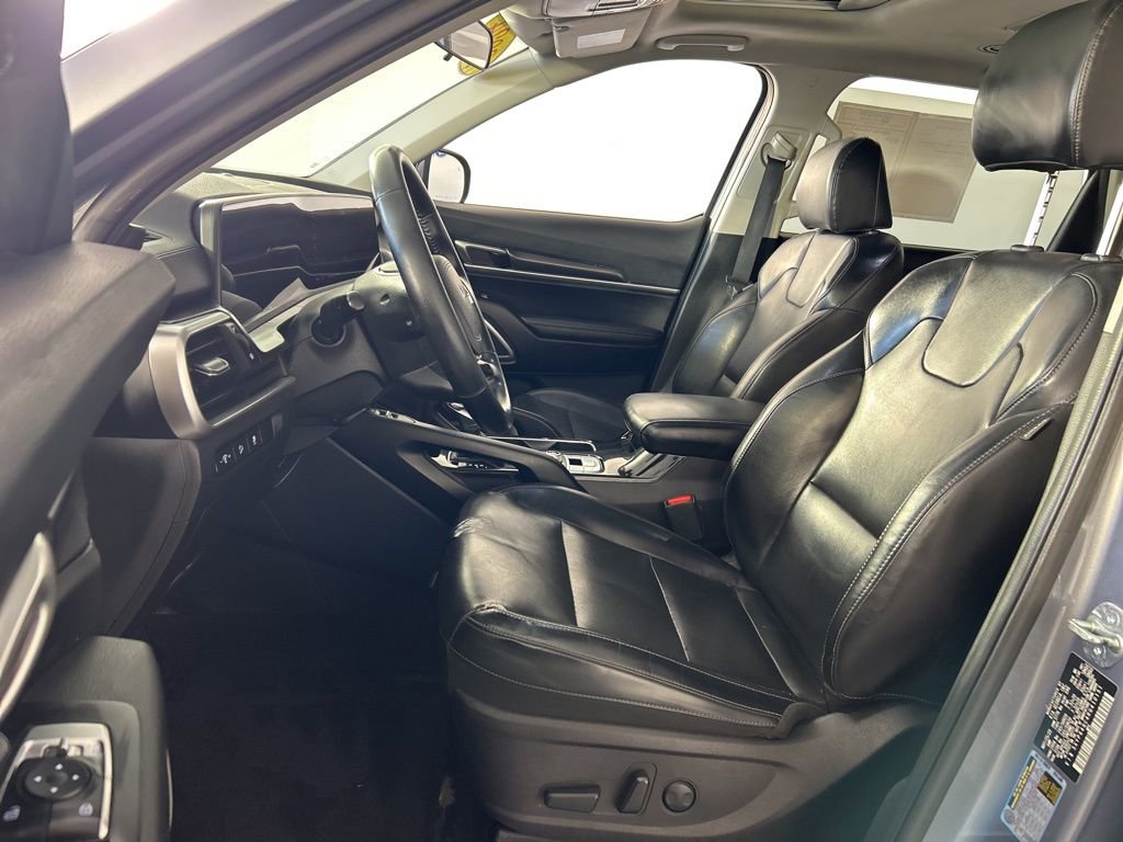 Used 2024 Kia Telluride S w/ S Sunroof Package FWD image 25