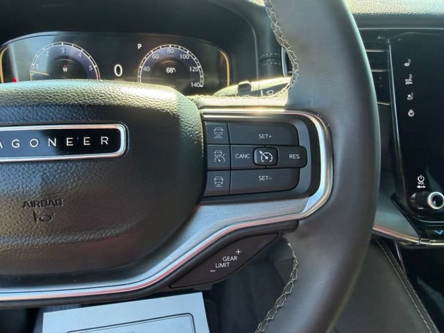 Used 2024 Jeep Wagoneer Series II AWD/4WD image 32