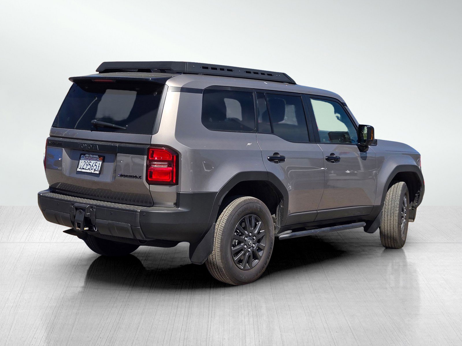 Used 2025 Toyota Land Cruiser image 4