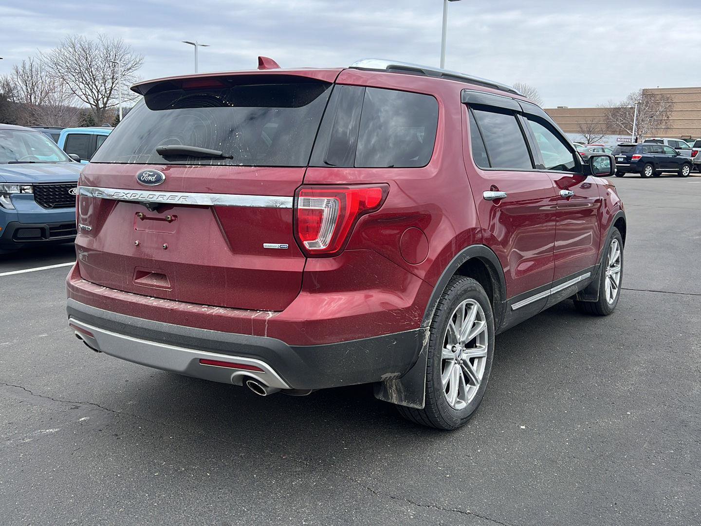 Used 2017 Ford Explorer Limited w/ Equipment Group 303A image 6