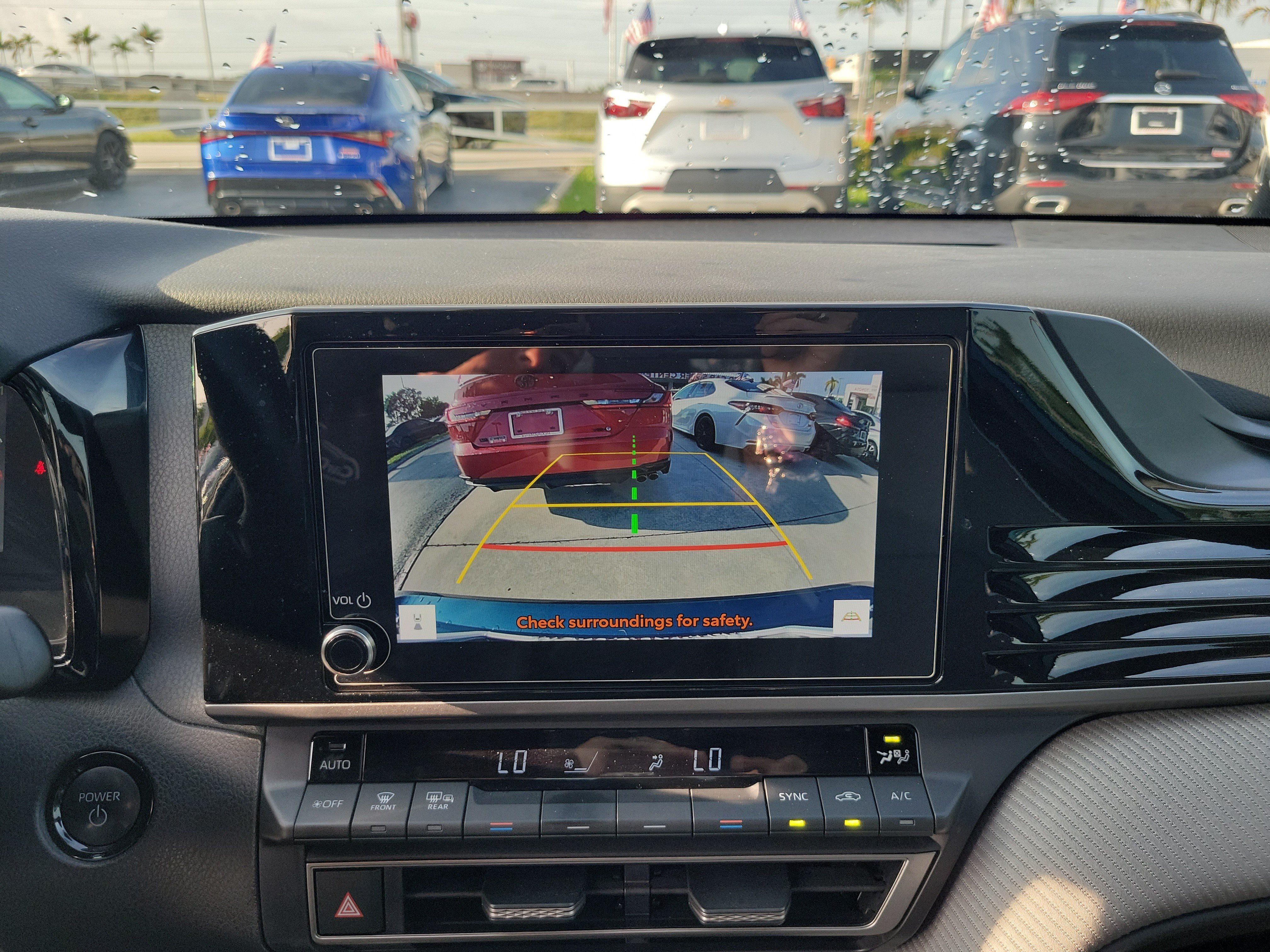 Used 2025 Toyota Camry SE FWD image 27