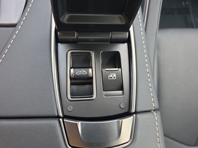 Used 2023 Lexus LC 500 Convertible w/ Touring Package RWD image 33
