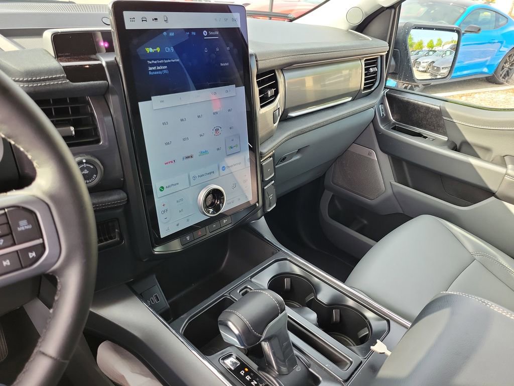 Used 2025 Ford F150 Lightning Flash image 23