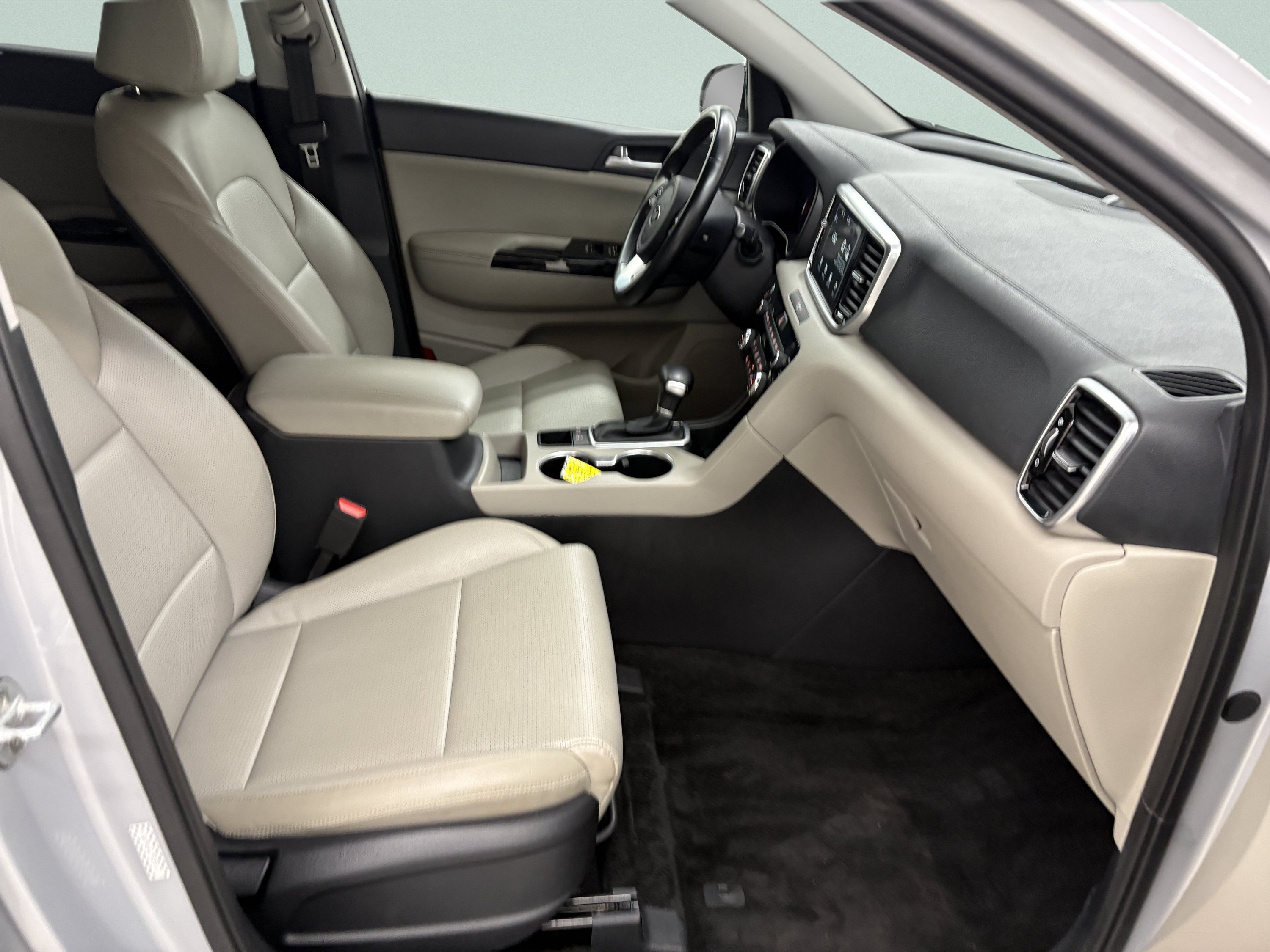 Used 2021 Kia Sportage EX AWD/4WD image 24