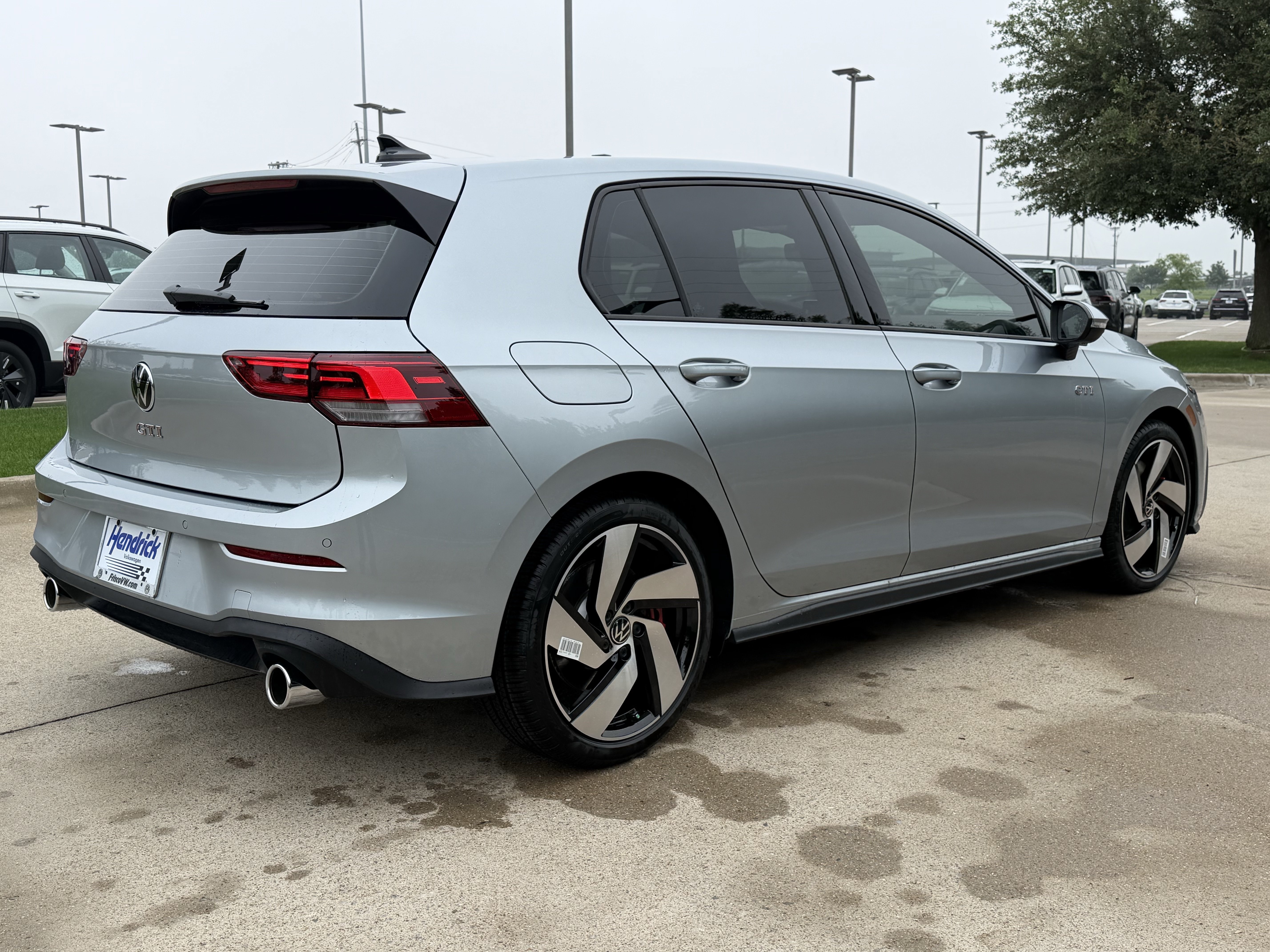 Used 2026 Volkswagen Golf SE FWD image 4