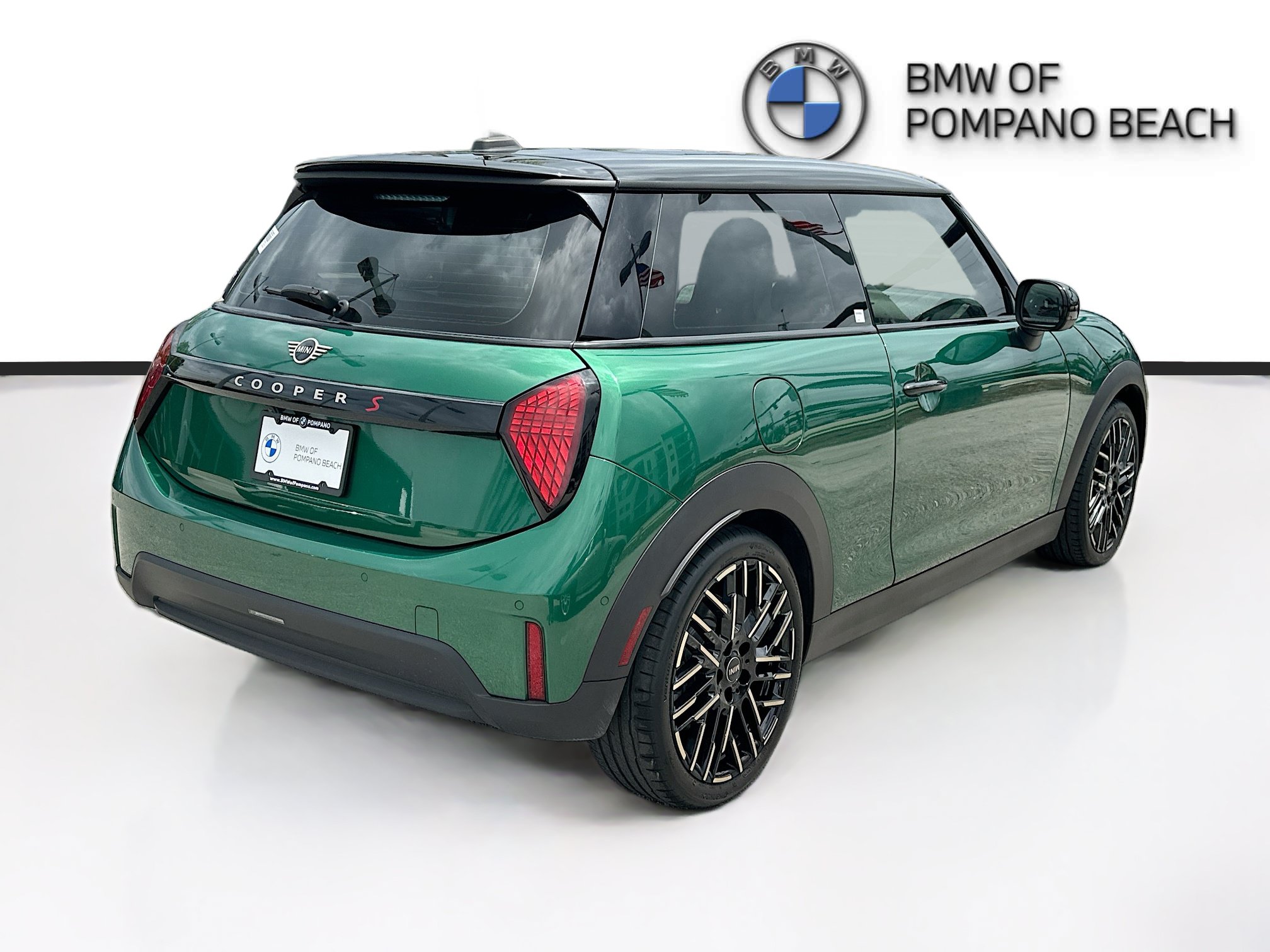 Used 2025 MINI Cooper S FWD image 7