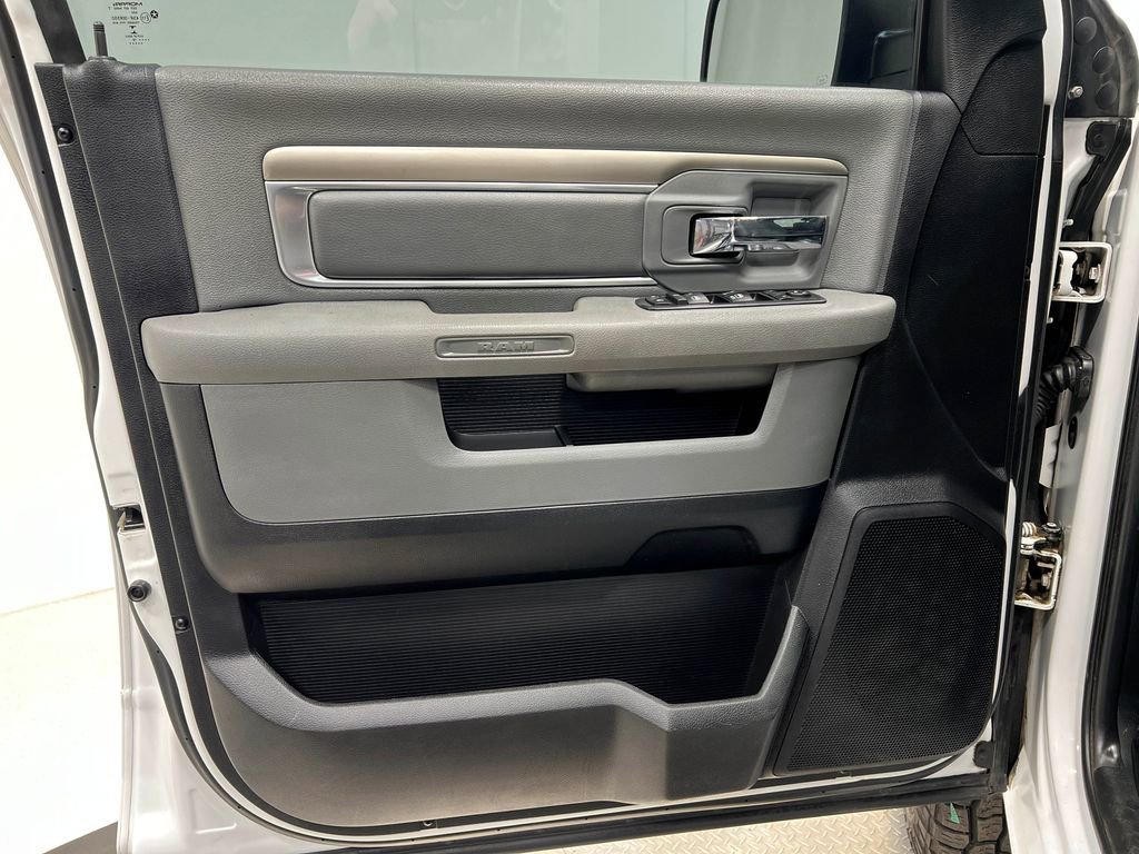 Used 2016 RAM 2500 SLT image 12