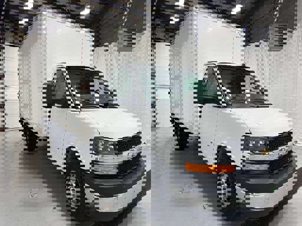 Used 2022 Chevrolet Express 3500 w/ Power Convenience Package image 1