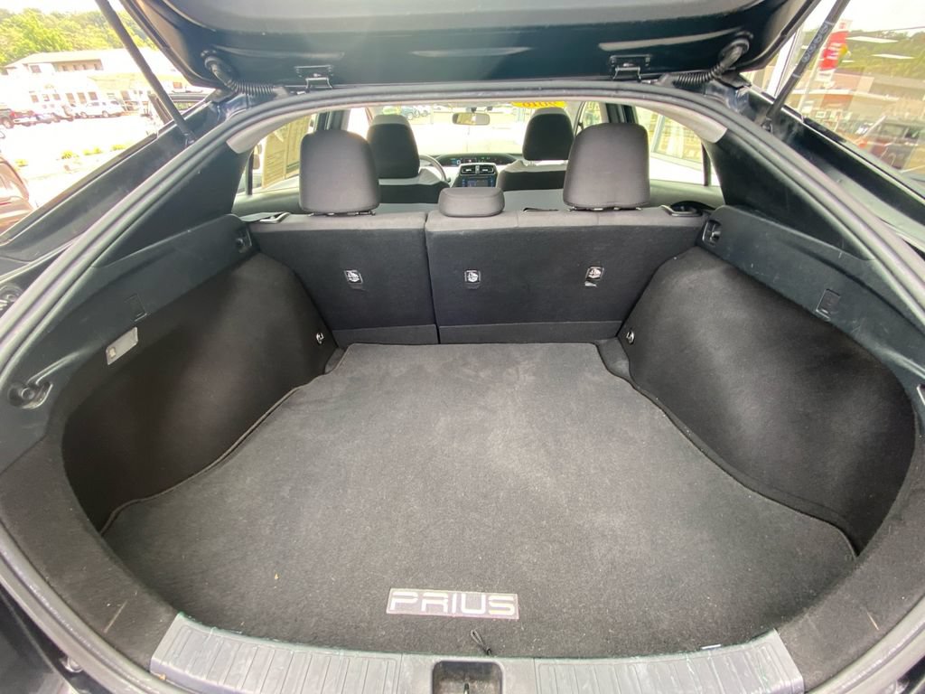 Used 2016 Toyota Prius Two FWD image 29