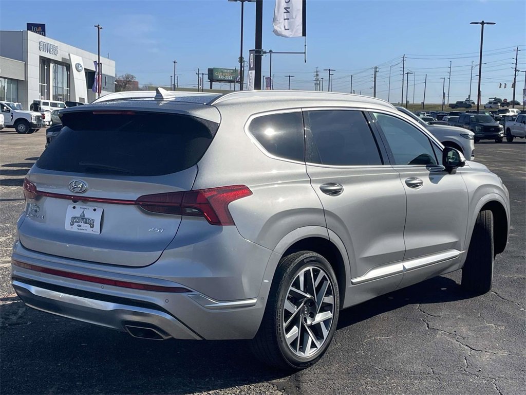 Used 2022 Hyundai Santa Fe Calligraphy w/ Cargo Package image 3