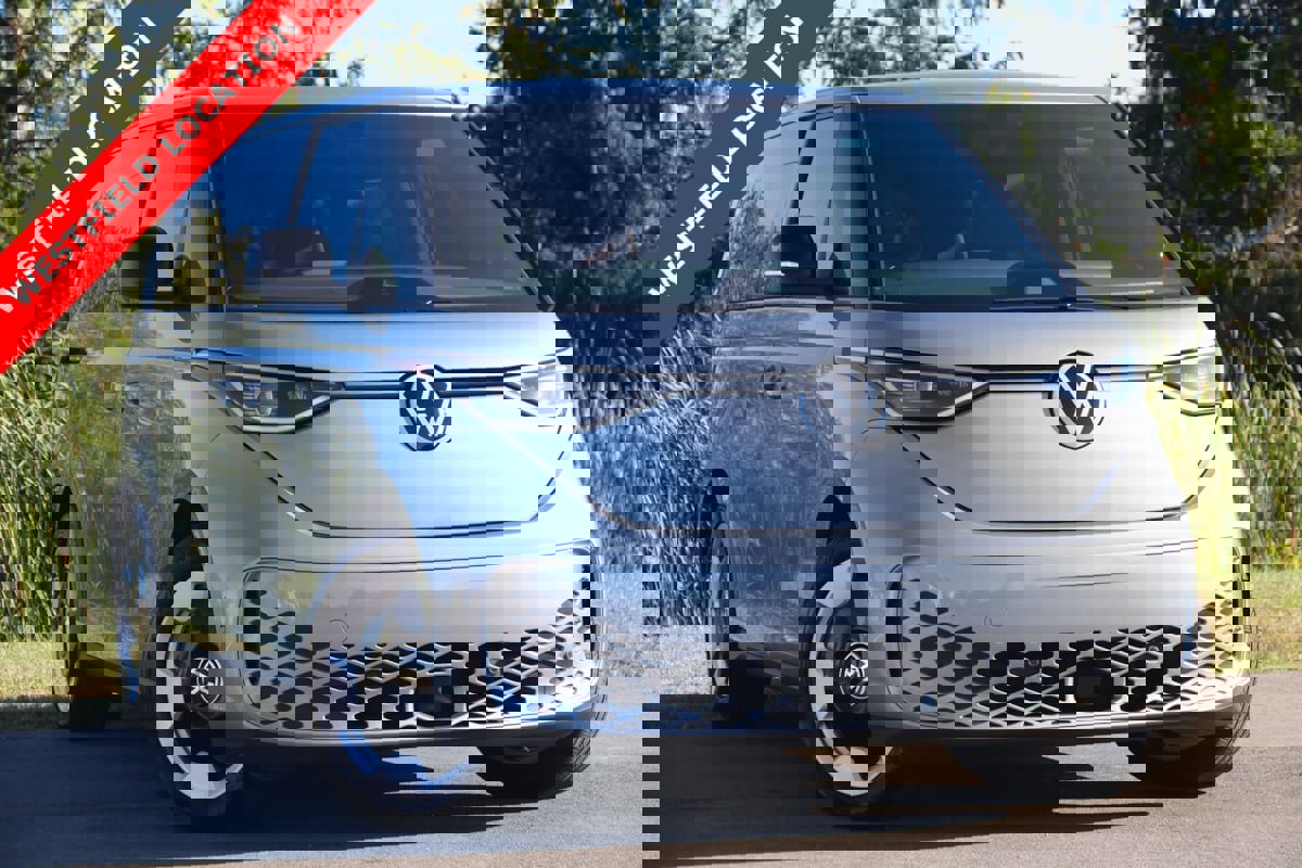 Used 2025 Volkswagen ID. Buzz Pro S image 1