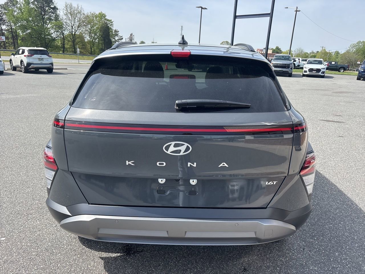 Used 2026 Hyundai Kona Limited image 7