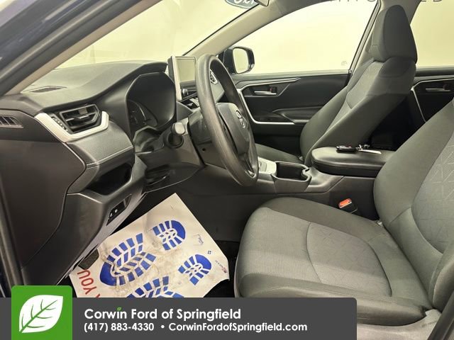 Used 2025 Toyota RAV4 XLE image 27