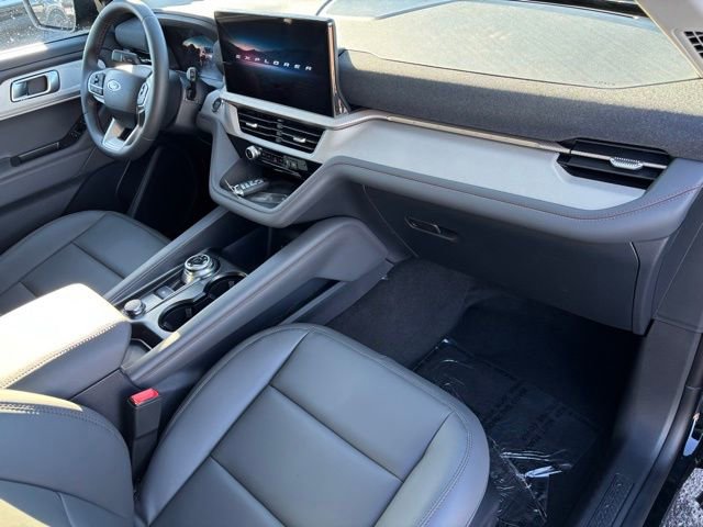 New 2026 Ford Explorer Active w/ Active Comfort Package image 24