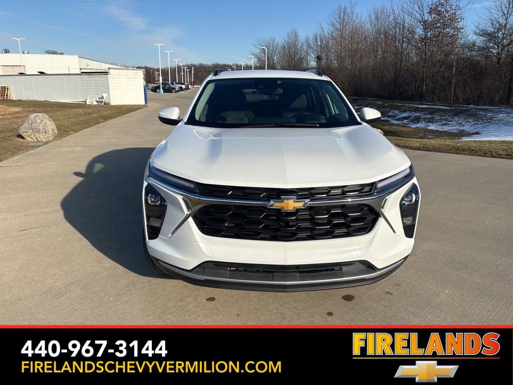 Certified 2025 Chevrolet Trax LT w/ LT Convenience Package image 12