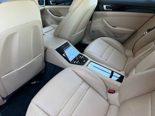 Used 2018 Porsche Panamera image 15