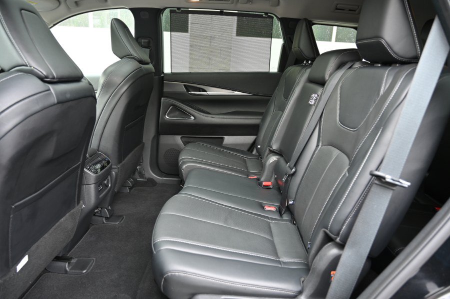 Used 2023 INFINITI QX60 Luxe w/ Performance Audio Package AWD/4WD image 19