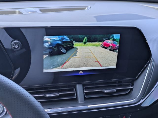 New 2026 Chevrolet Trax RS w/ Sunroof Package FWD image 18