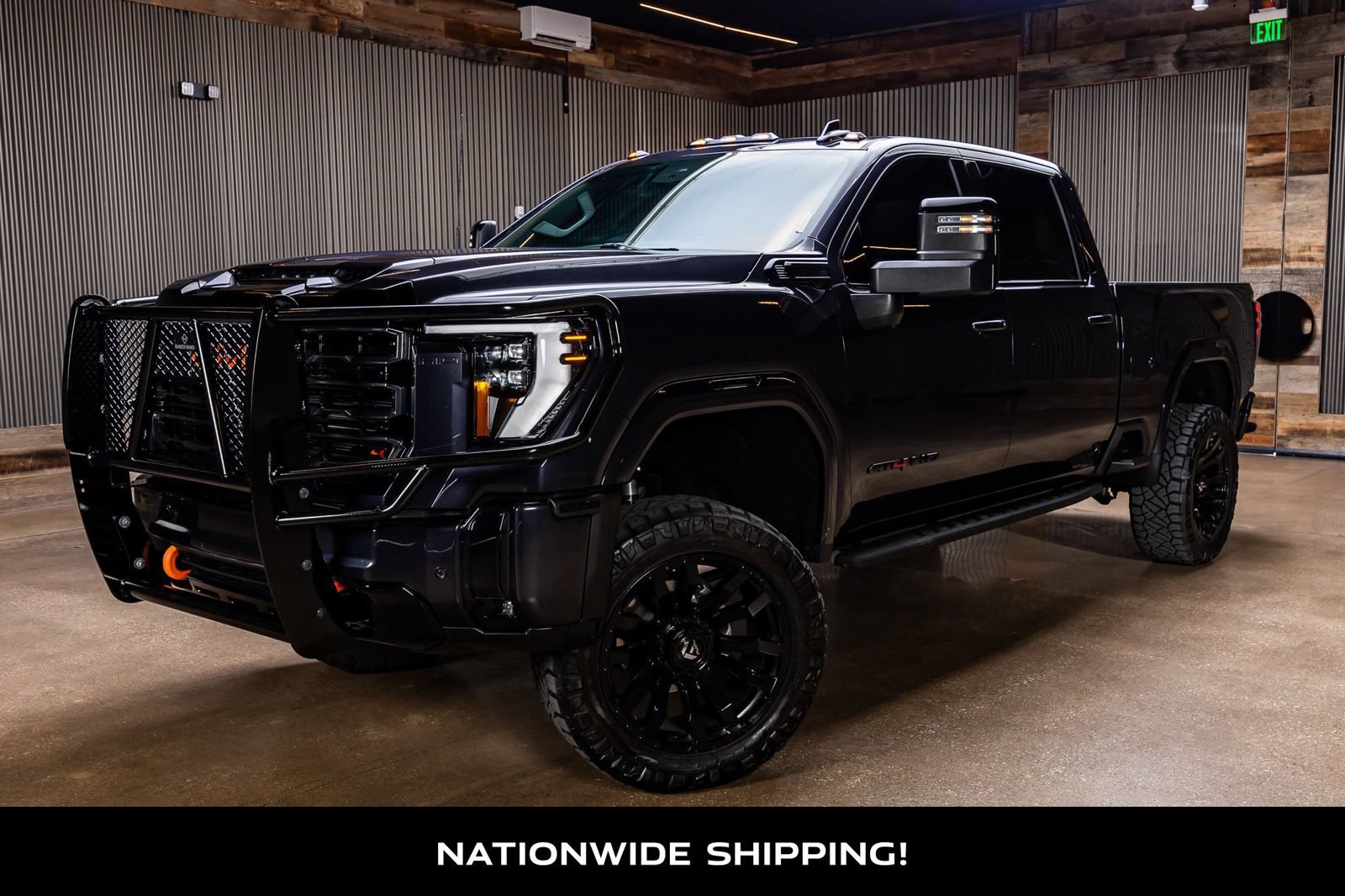 Used 2025 GMC Sierra 2500 AT4 w/ AT4 Premium Plus Package AWD/4WD image 4