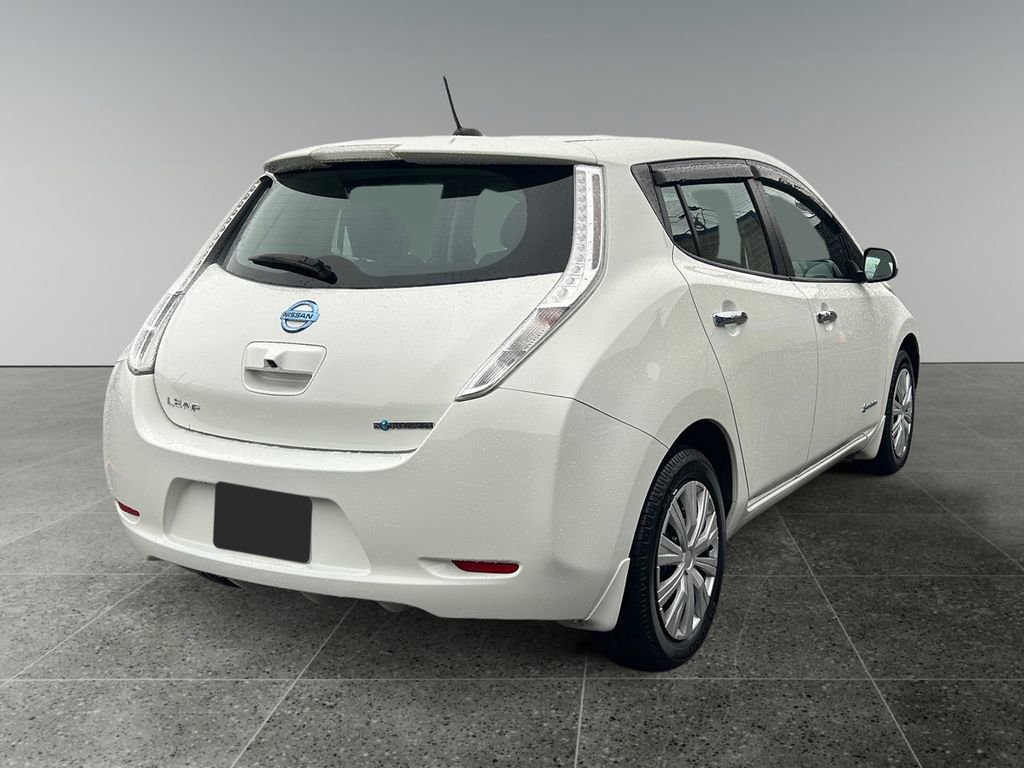 Used 2017 Nissan Leaf S image 7