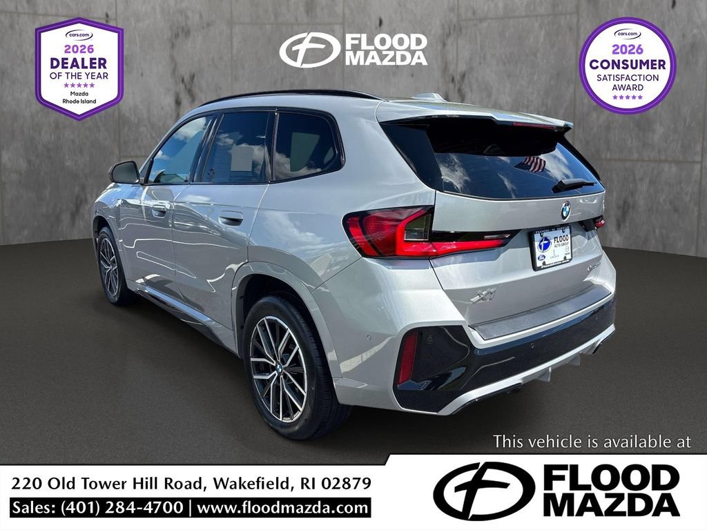 Used 2025 BMW X1 xDrive28i AWD/4WD image 3
