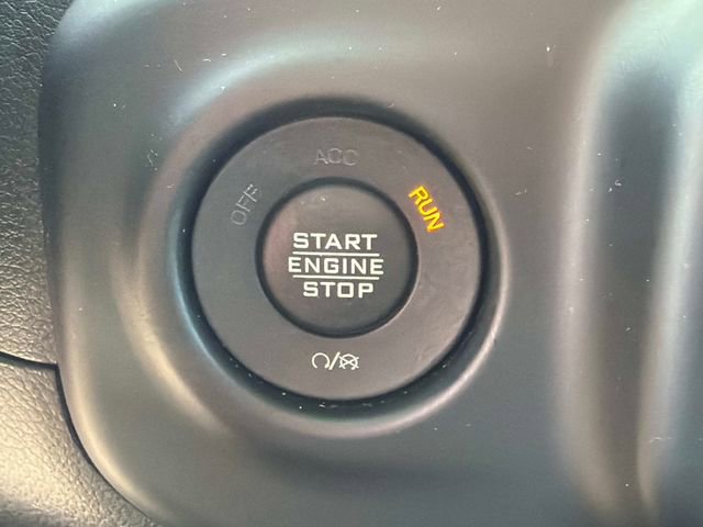 Used 2022 Jeep Gladiator Willys image 28