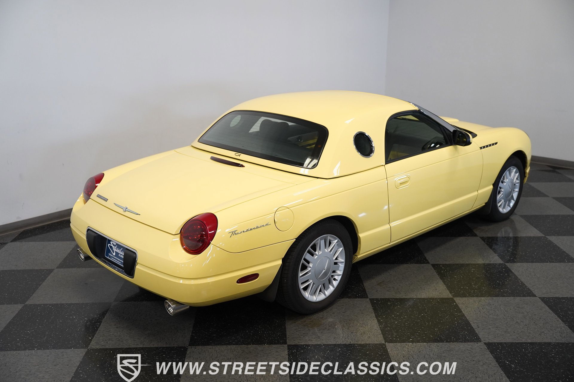 Used 2002 Ford Thunderbird image 15