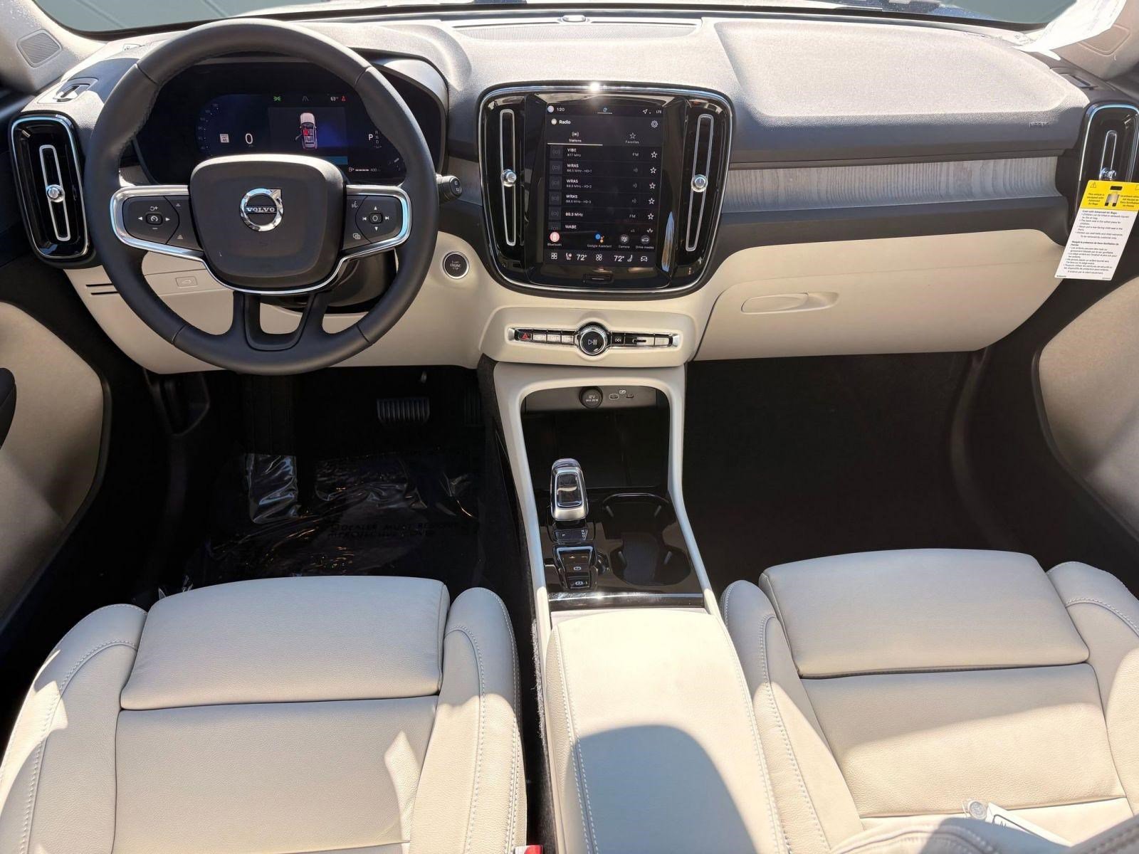 New 2026 Volvo XC40 B4 Plus w/ Climate Package image 17