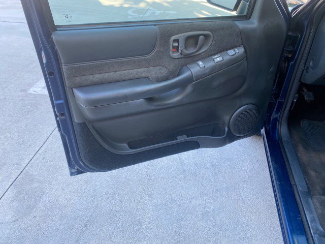 Used 2001 GMC Sonoma SLS w/ Super Spec Pkg 3 image 43