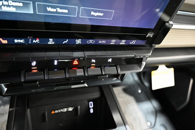 New 2026 GMC Hummer EV SUV AWD/4WD image 17