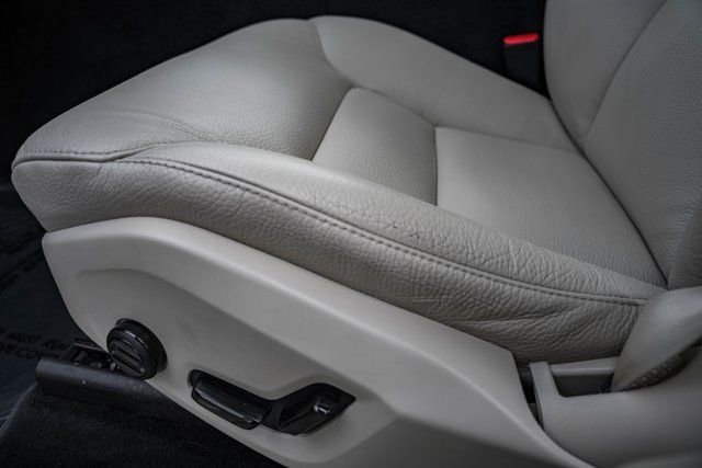 Used 2023 Volvo XC60 B5 Plus w/ Climate Package image 35