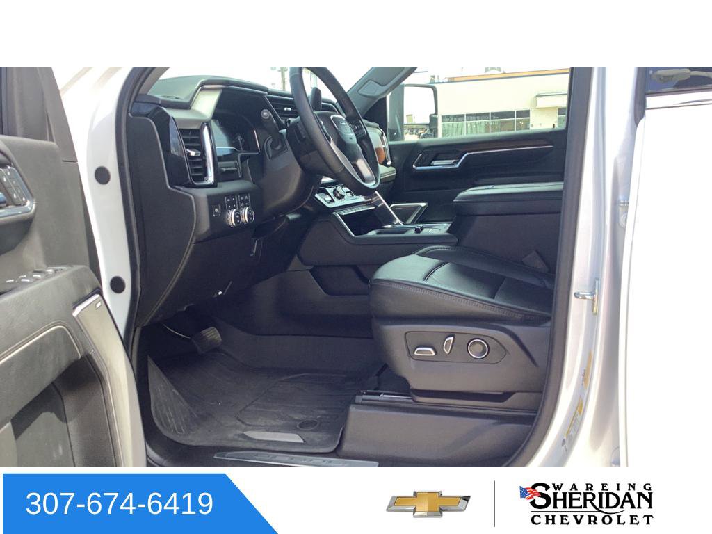 Used 2024 GMC Sierra 2500 Denali w/ Technology Package AWD/4WD image 9