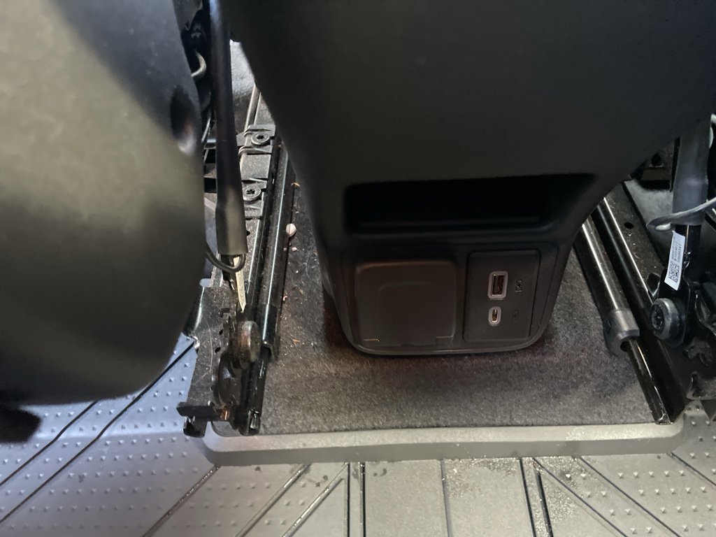 Used 2023 Chevrolet TrailBlazer LT w/ Convenience Package image 39