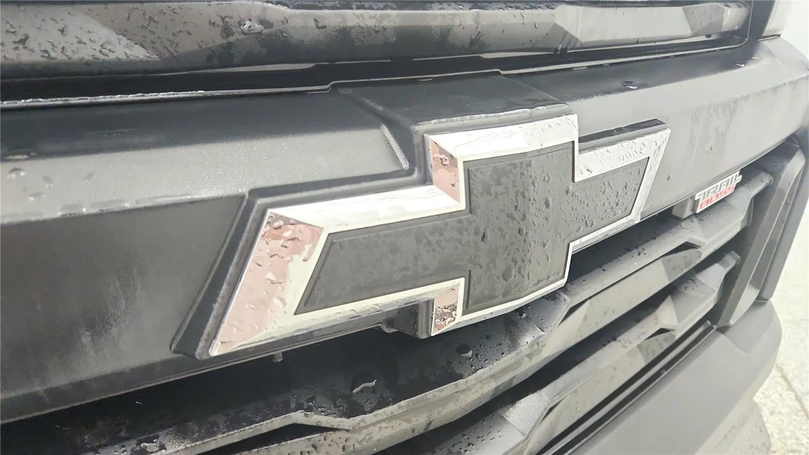 Used 2025 Chevrolet Colorado Trail Boss AWD/4WD image 16