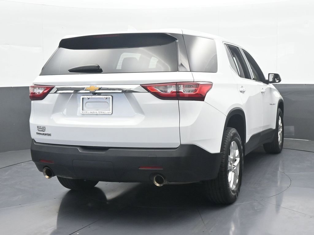 Used 2021 Chevrolet Traverse LS image 5