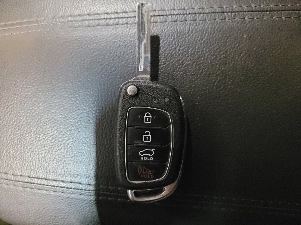 Used 2017 Hyundai Santa Fe Sport image 32