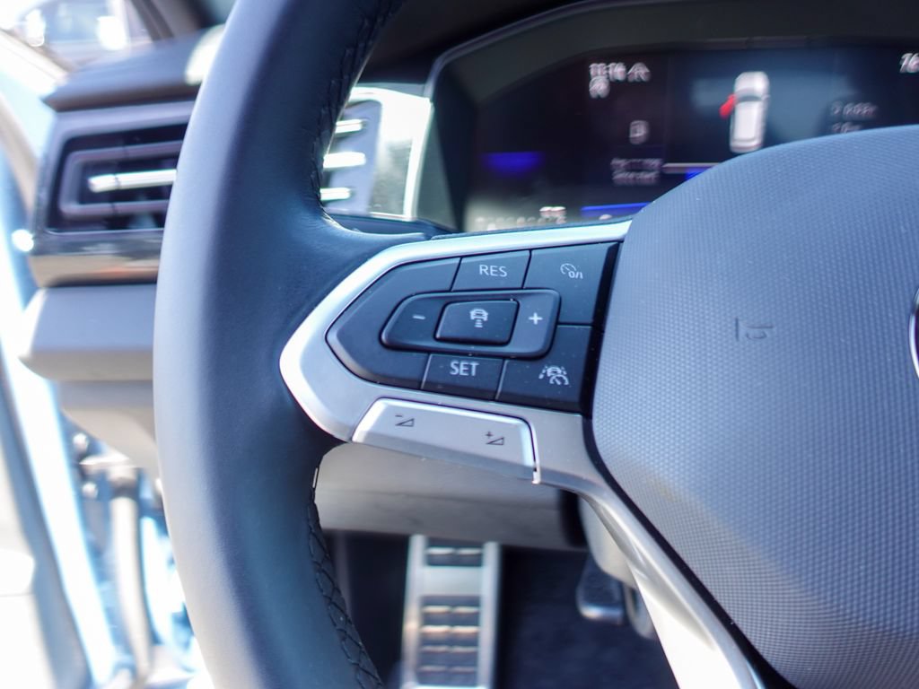 Certified 2025 Volkswagen Jetta Sport FWD image 13