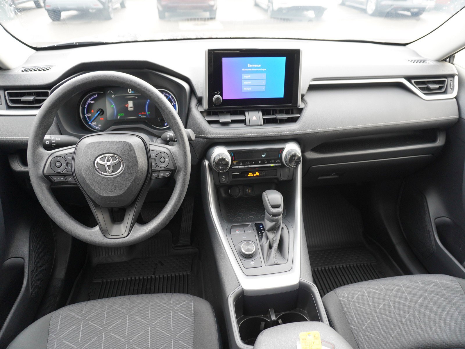 Used 2025 Toyota RAV4 XLE image 2