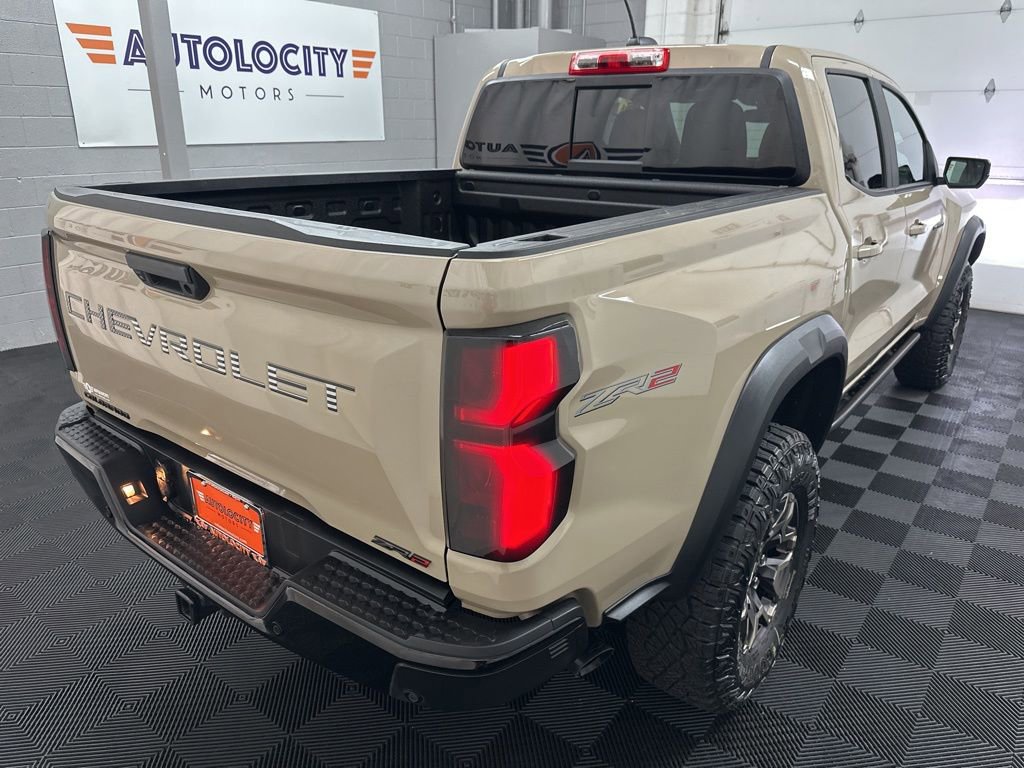 Used 2024 Chevrolet Colorado ZR2 w/ ZR2 Convenience Package III AWD/4WD image 8