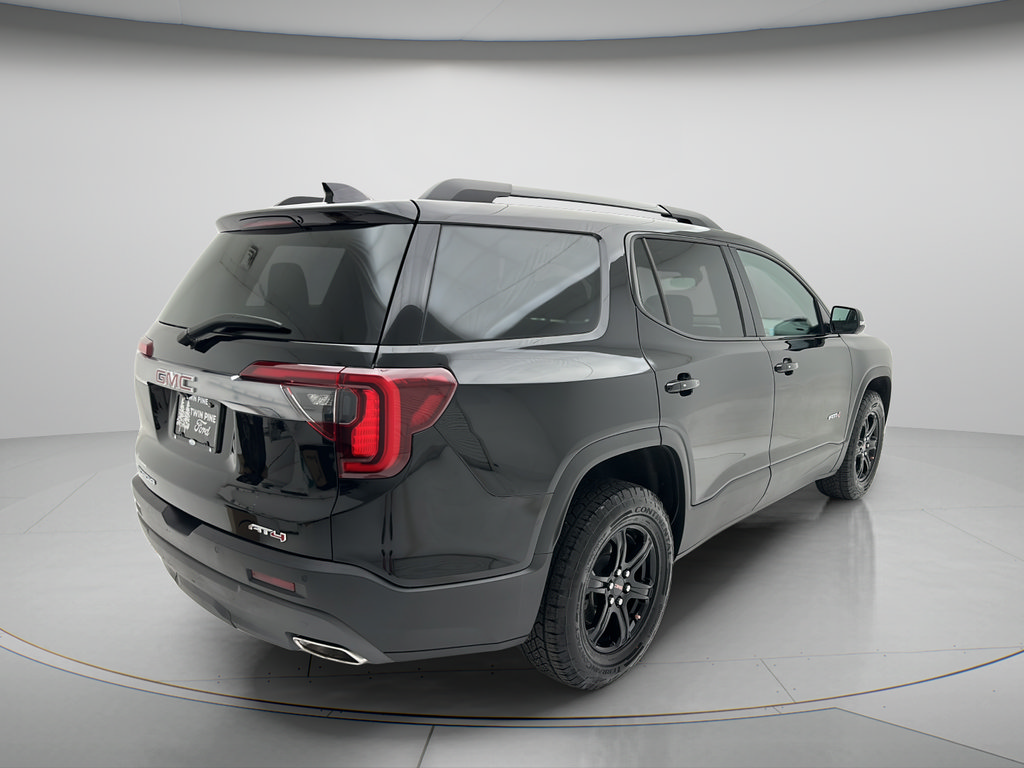 Used 2023 GMC Acadia AT4 w/ Technology Package AWD/4WD image 3