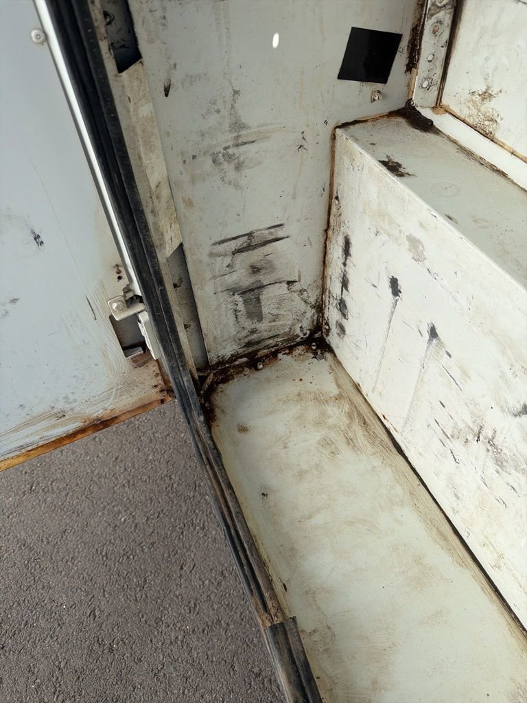 Used 2008 GMC Sierra 3500 SLE image 9